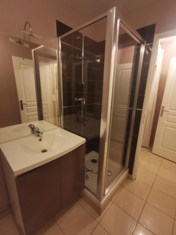 Logement En Hypercentre Dans Une Residence Амьен Экстерьер фото